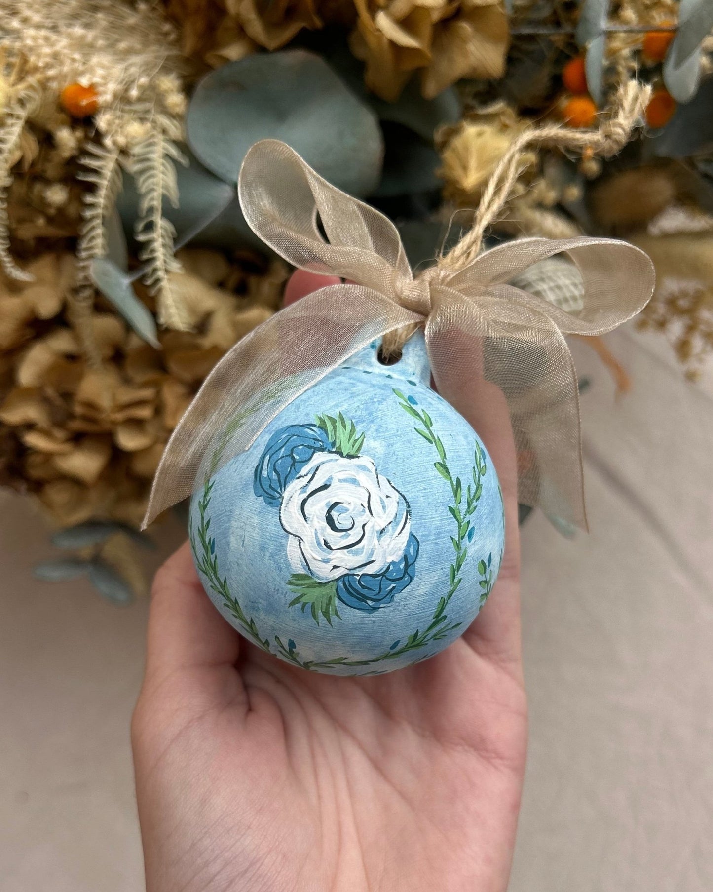 Bola de Navidad pintada a mano - Nuria Benet
