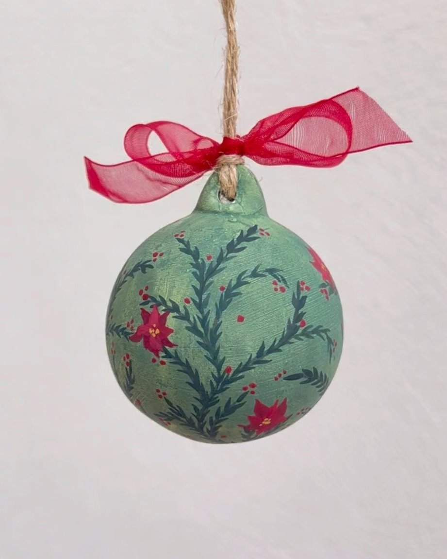 Bola de Navidad pintada a mano - Nuria Benet